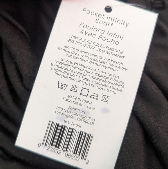 Infinity Hidden Pocket Scarf - Picture 2 of 3